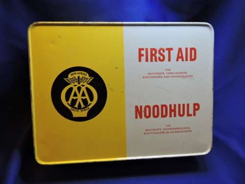 AA First Aid Tin for Display with Enamel Signs or Auto Memorabelia